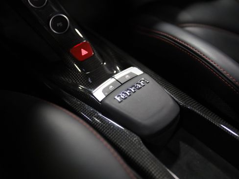 Used 2016 Ferrari 488 GTB RWD image 32