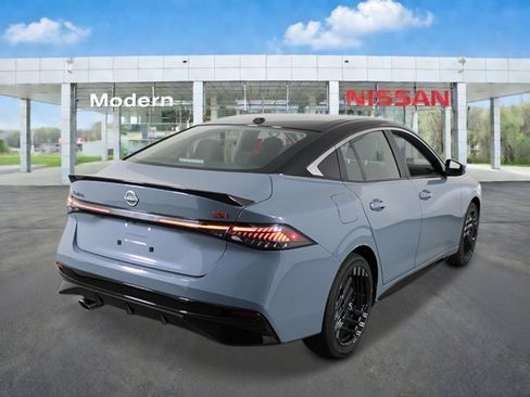 New 2026 Nissan Sentra SR image 5