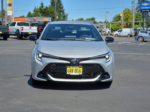 Certified 2026 Toyota Corolla SE FWD image 3