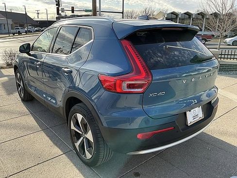 Certified 2025 Volvo XC40 B5 Plus image 10