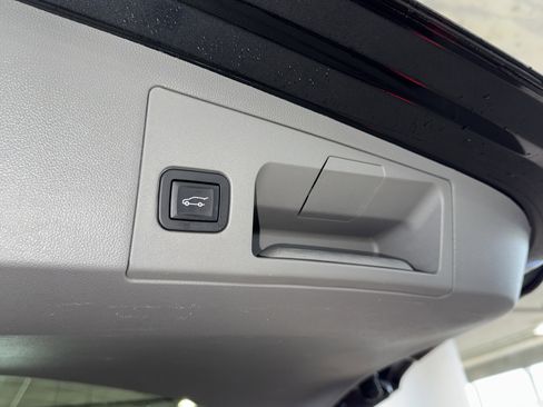 Used 2019 Cadillac XT5 Premium Luxury image 14