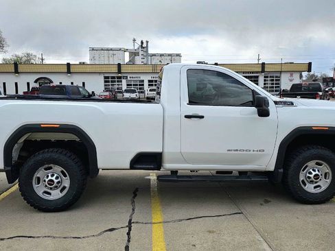 Used 2023 GMC Sierra 2500 Pro w/ Convenience Package AWD/4WD image 5