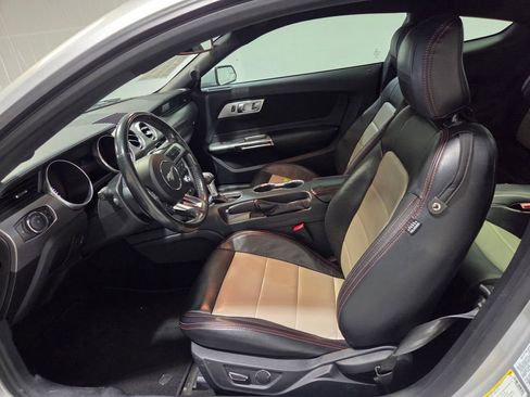 Used 2018 Ford Mustang GT image 7