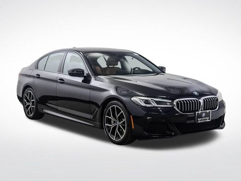 Certified 2023 BMW 530i xDrive w/ M Sport Package AWD/4WD image 7
