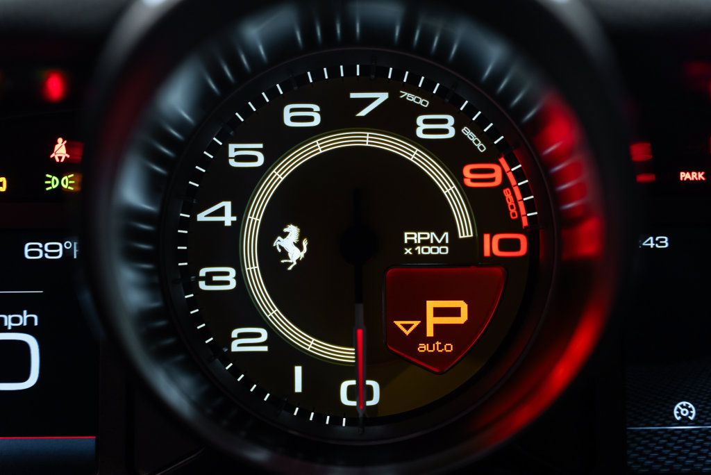 Used 2020 Ferrari 812 Superfast RWD image 28