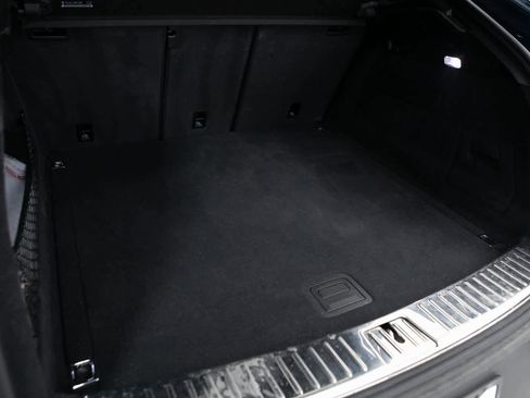 Certified 2024 Porsche Cayenne Coupe image 33