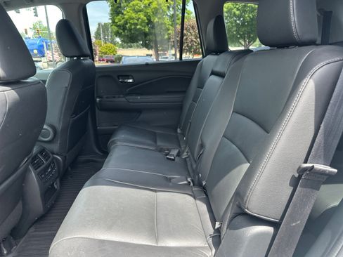 Used 2021 Honda Pilot Black Edition image 10