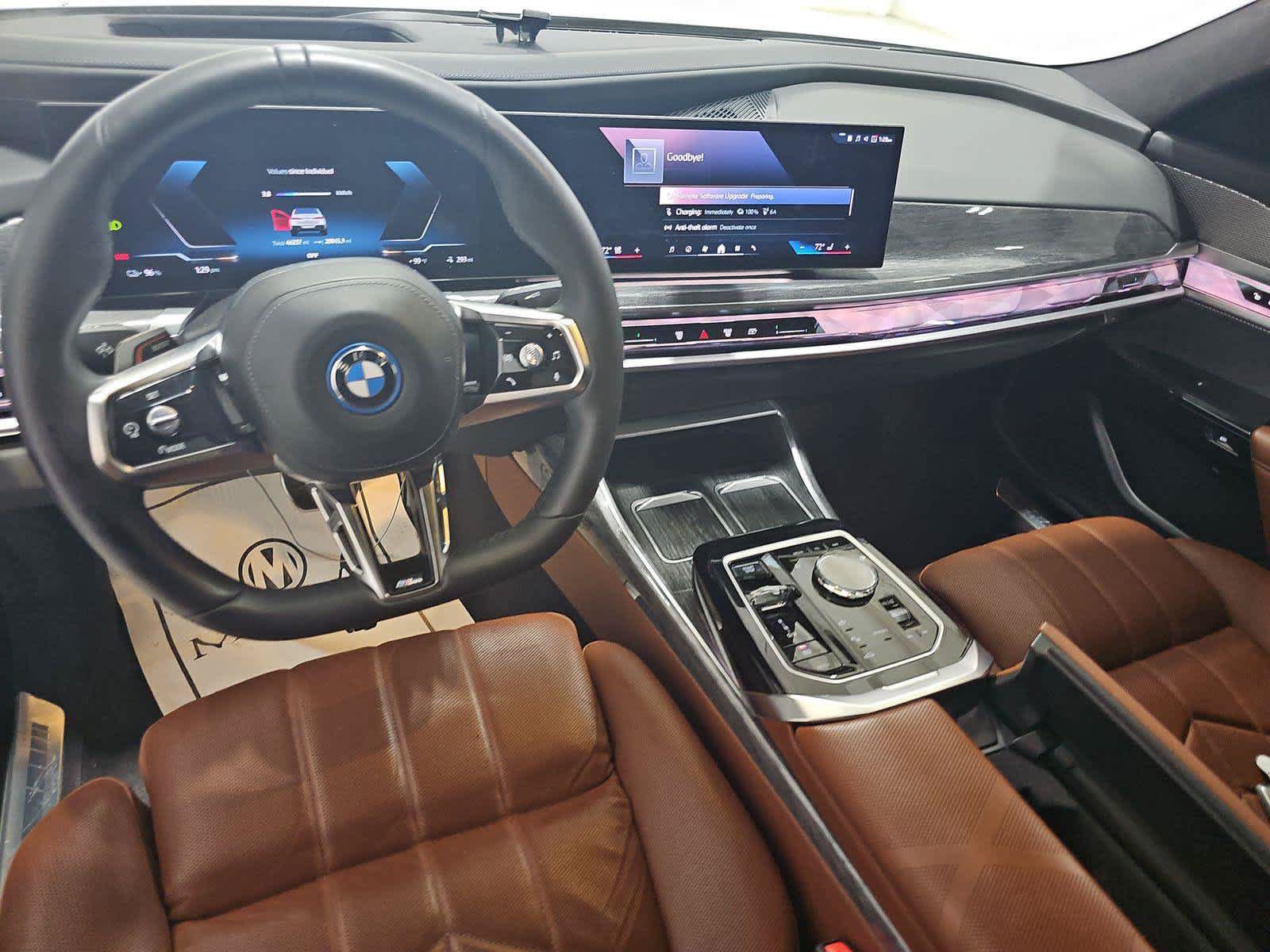 Used 2024 BMW i7 xDrive60 AWD/4WD image 11