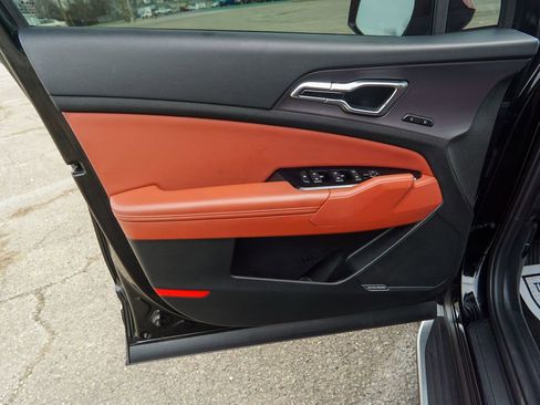 Used 2023 Kia Sportage SX image 15