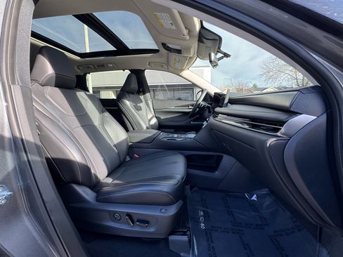 Used 2024 INFINITI QX60 Sensory w/ Vision Package image 31