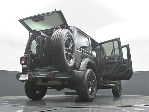 Used 2020 Jeep Wrangler Unlimited Sahara image 52
