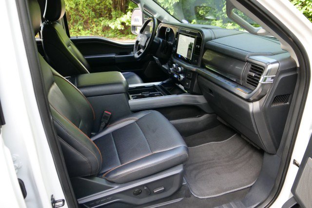 Used 2025 Ford F350 Lariat w/ Lariat Ultimate Package AWD/4WD image 52
