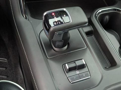 Used 2023 GMC Sierra 1500 AT4X AWD/4WD image 18