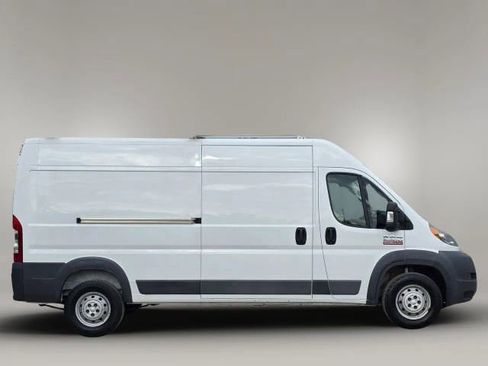 Used 2017 RAM ProMaster 2500 FWD image 4