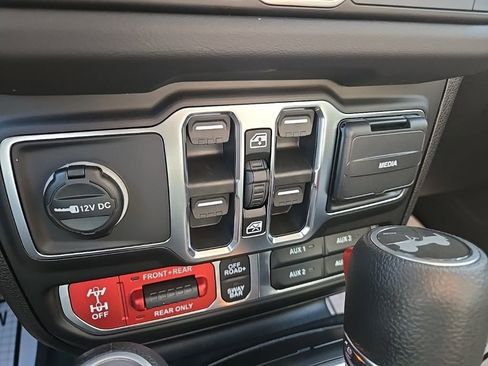 New 2026 Jeep Wrangler Unlimited Rubicon AWD/4WD image 61