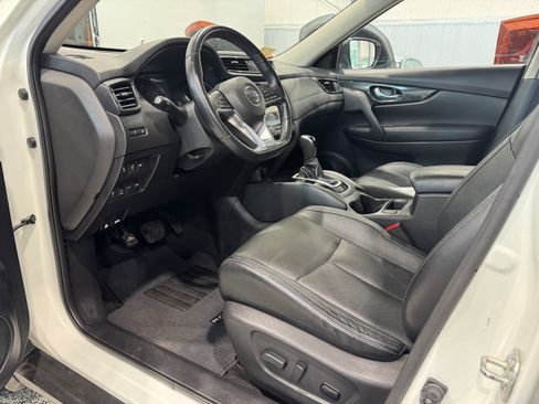 Used 2017 Nissan Rogue SL w/ SL Premium Package AWD/4WD image 9