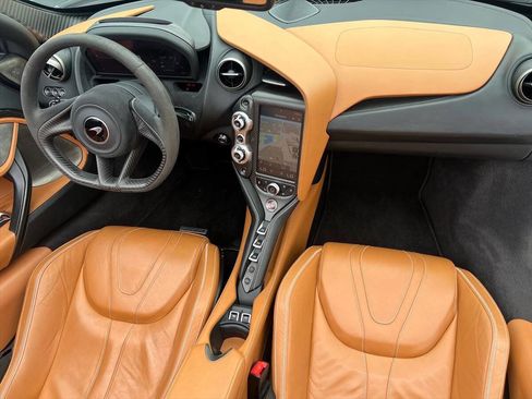 Used 2019 McLaren 720S Base 2dr Convertible image 14