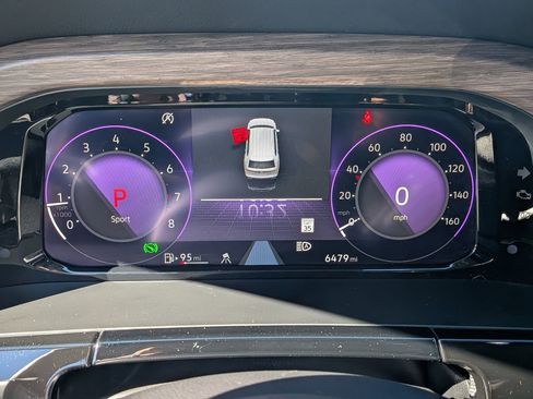 Used 2025 Volkswagen Atlas SEL Premium R-Line image 24