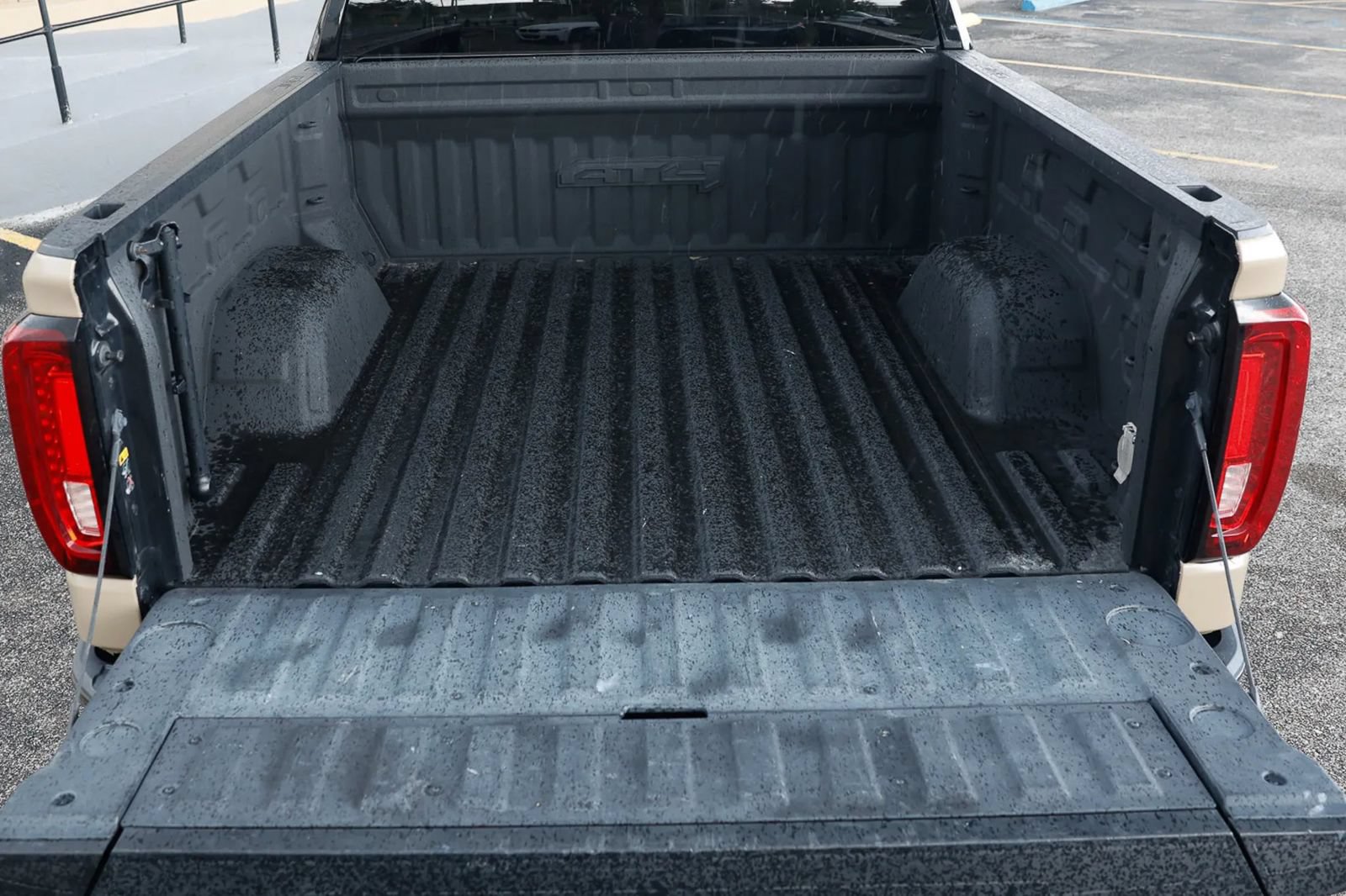 Used 2021 GMC Sierra 1500 AT4 AWD/4WD image 15