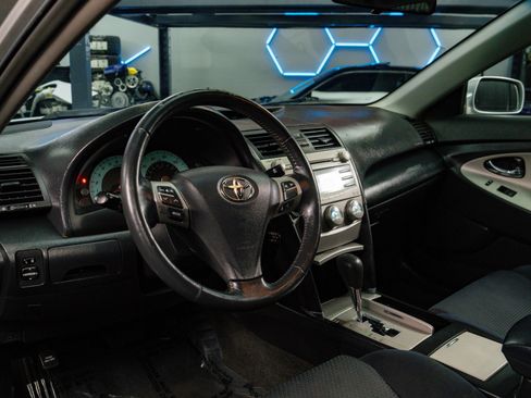 Used 2009 Toyota Camry SE FWD image 11