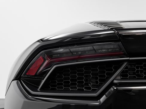 Used 2017 Lamborghini Huracan LP 580-2 image 36