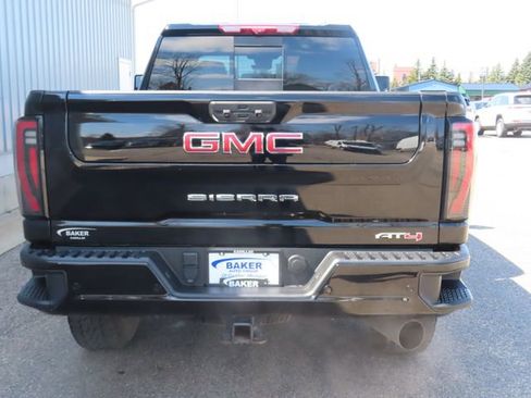 Used 2024 GMC Sierra 2500 AT4 w/ AT4 Premium Plus Package image 10