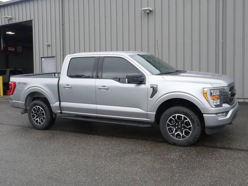 Used 2022 Ford F150 XLT w/ Equipment Group 302A High image 7