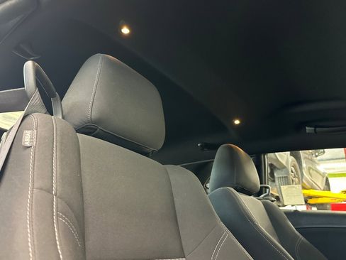 Used 2023 Dodge Challenger SXT image 14