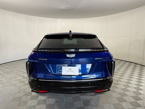 Used 2024 Cadillac Lyriq Luxury w/ LPO, Floor Liner Package AWD/4WD image 5