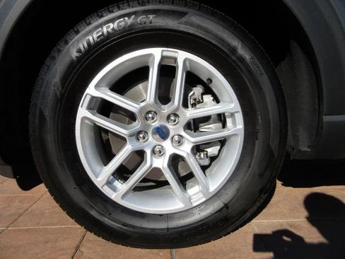 Certified 2025 Ford Explorer Active w/ Active Comfort Package image 8