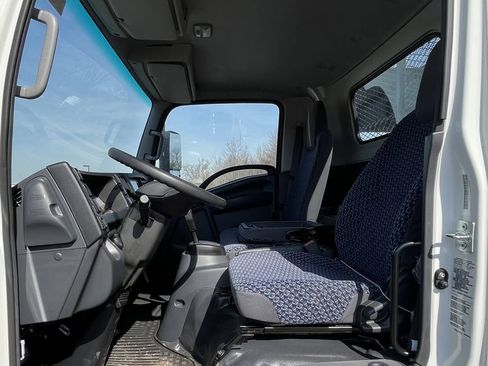 New 2024 Chevrolet Low Cab Forward image 15