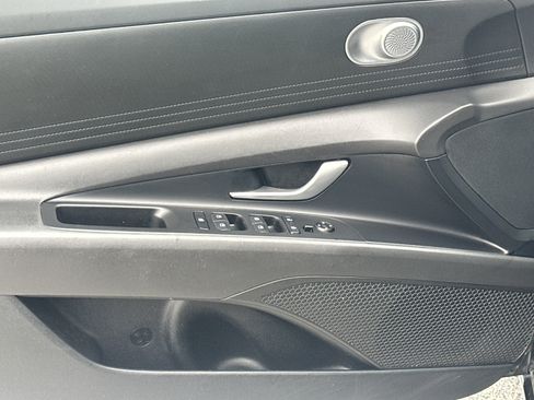 Used 2024 Hyundai Elantra SEL FWD image 10