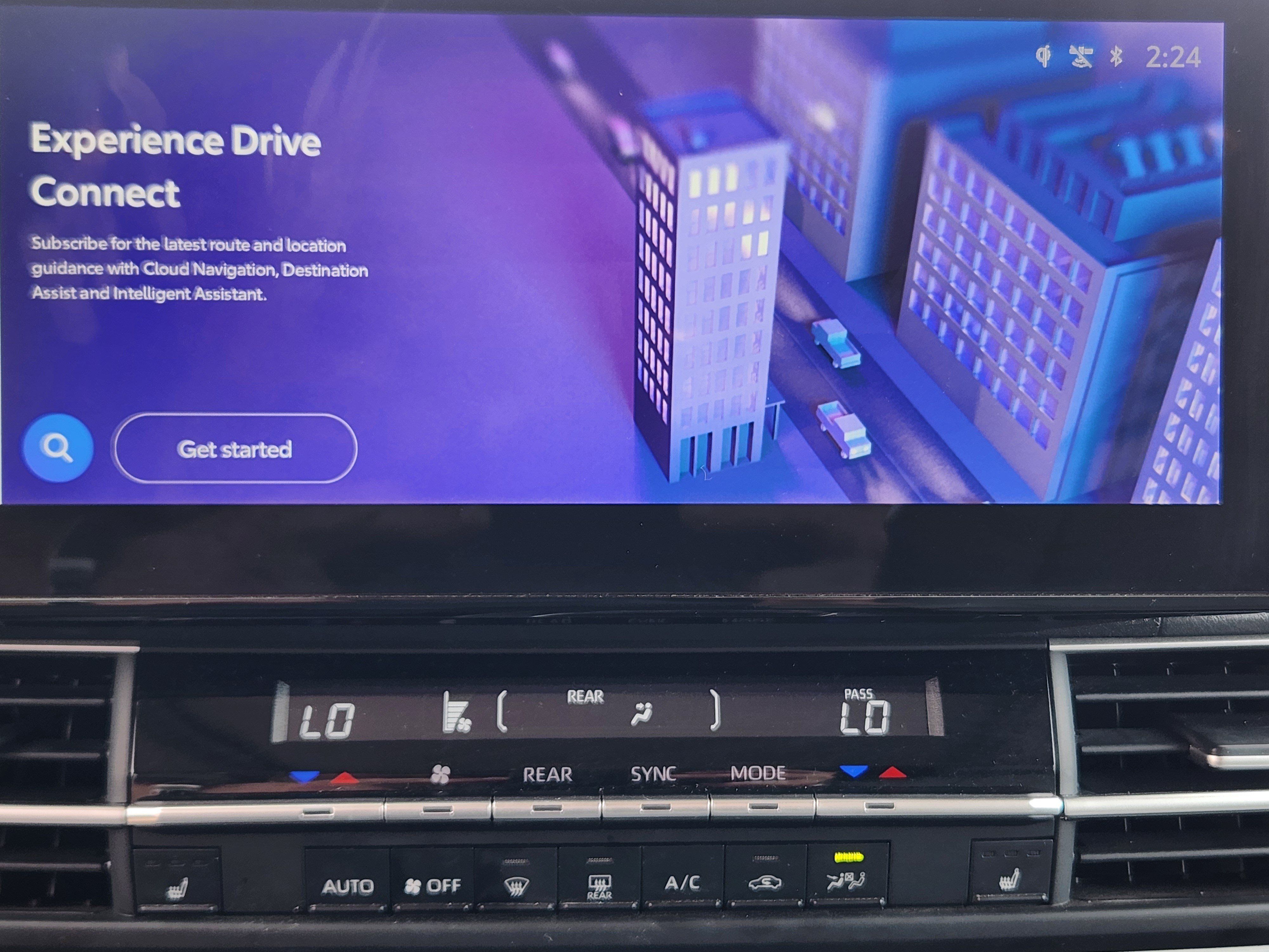 Used 2025 Toyota Sienna XLE FWD image 12