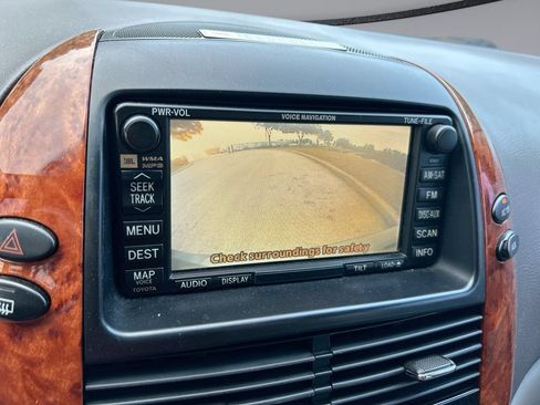 Used 2008 Toyota Sienna XLE FWD image 22