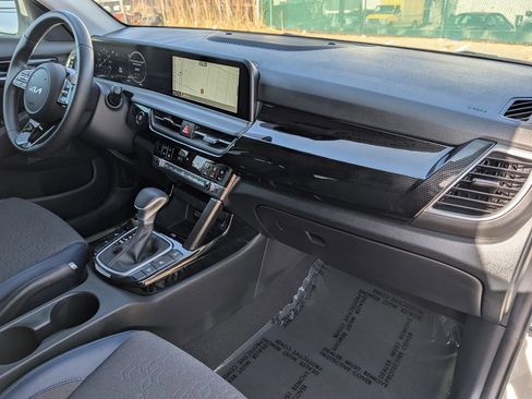 Certified 2024 Kia Seltos S image 21