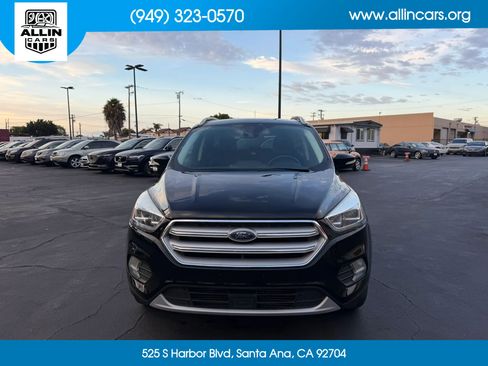Used 2018 Ford Escape Titanium w/ Ford Safe & Smart Package AWD/4WD image 2