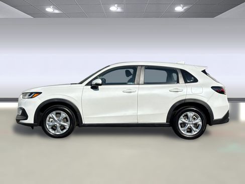 Certified 2023 Honda HR-V LX image 2