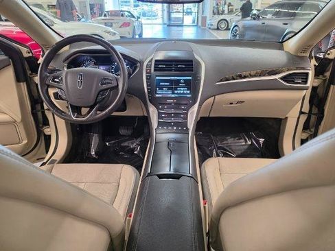 Used 2016 Lincoln MKZ w/ Equipment Group 300A Reserve FWD image 15