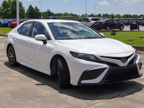 Used 2023 Toyota Camry SE FWD image 23