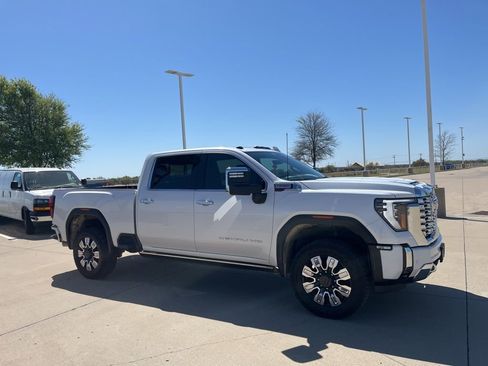 Used 2024 GMC Sierra 2500 Denali w/ Denali Reserve Package image 6