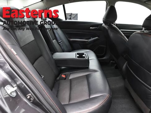 Used 2023 Nissan Altima 2.5 SR FWD image 23