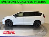 New 2026 Chrysler Pacifica Limited w/ S Appearance Package image 4