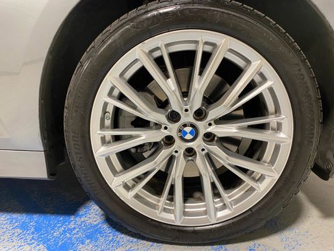 Used 2023 BMW 330i xDrive Sedan w/ Premium Package image 27