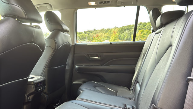 Certified 2024 Toyota Grand Highlander AWD image 21