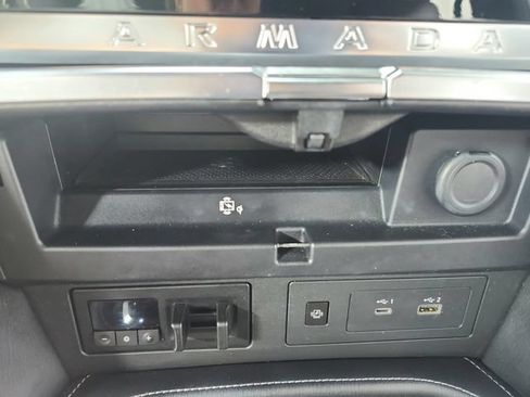 Used 2021 Nissan Armada Platinum w/ Captain's Chairs Package RWD image 31