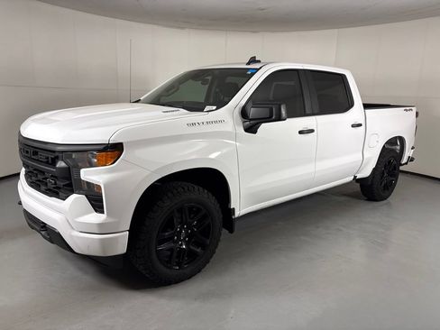 Used 2026 Chevrolet Silverado 1500 Custom AWD/4WD image 5