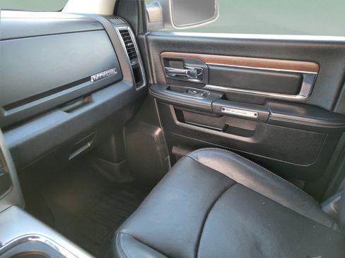 Used 2016 RAM 1500 Laramie w/ Convenience Group RWD image 20