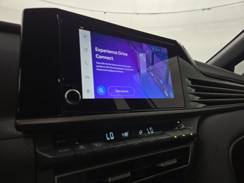 Certified 2025 Toyota Camry SE FWD image 20