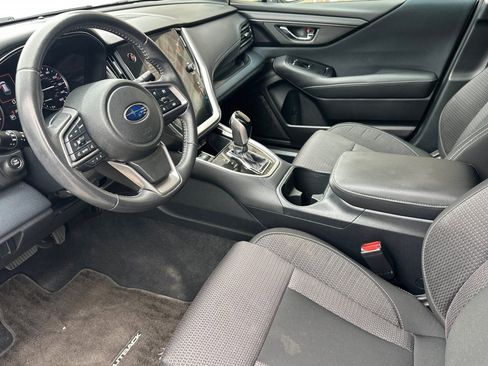 Used 2023 Subaru Outback Premium AWD/4WD image 13