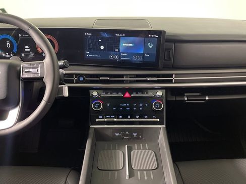 Used 2025 Hyundai Santa Fe XRT AWD/4WD image 16